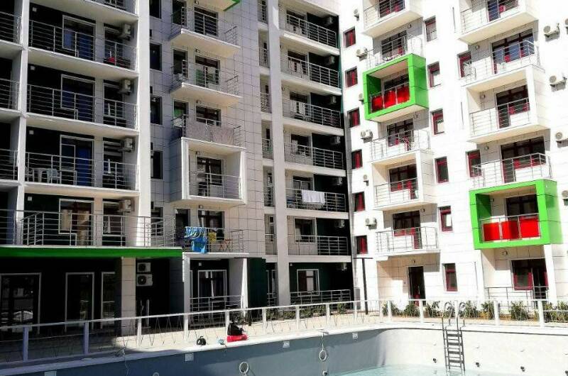 Апартамент с бассейном