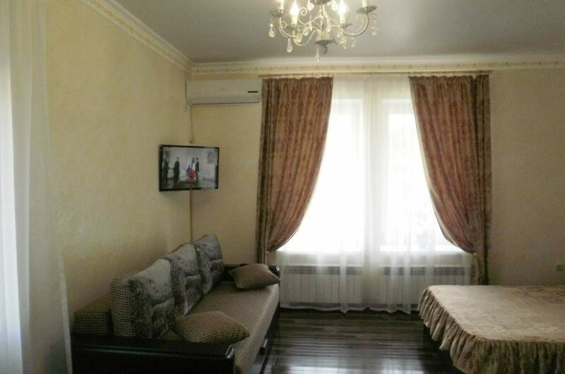 Частное домовладение на Заводской